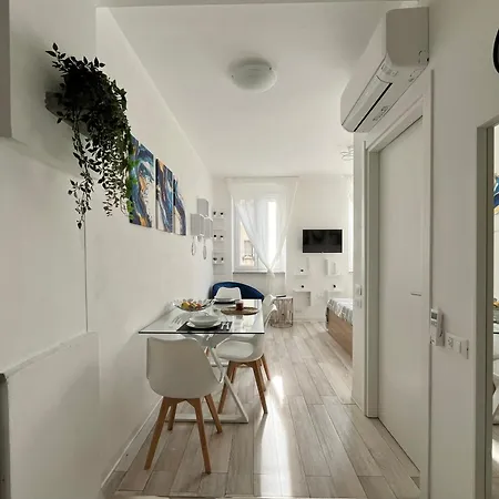 Apartment Rn House Trieste